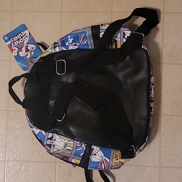 Looney Tunes Bugs Bunny Mini Backpack w Coin Purse - Picture 3 of 3